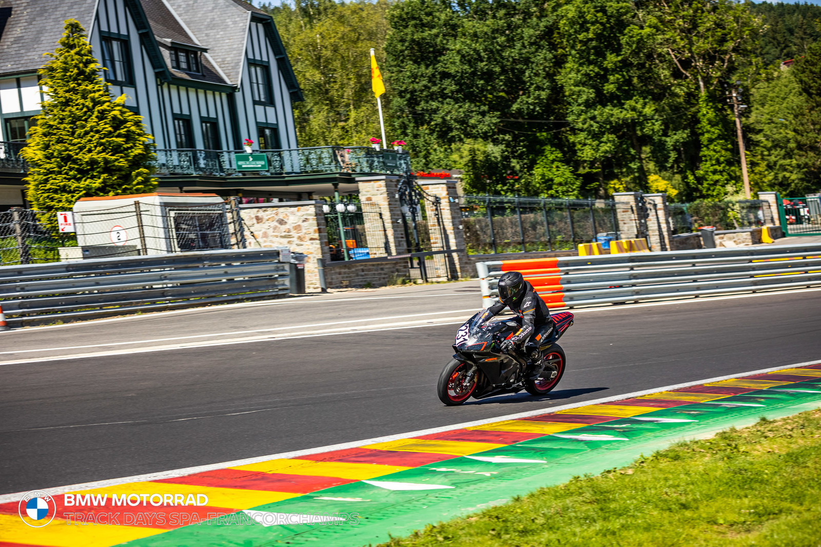 BMW Motorrad Track Days