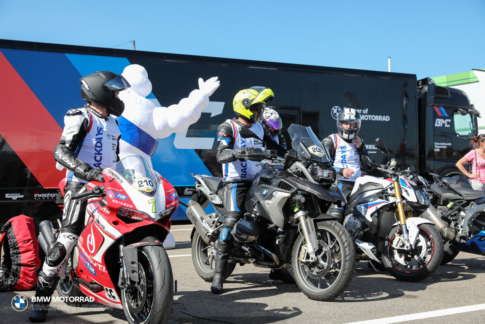 BMW Motorrad Track Days
