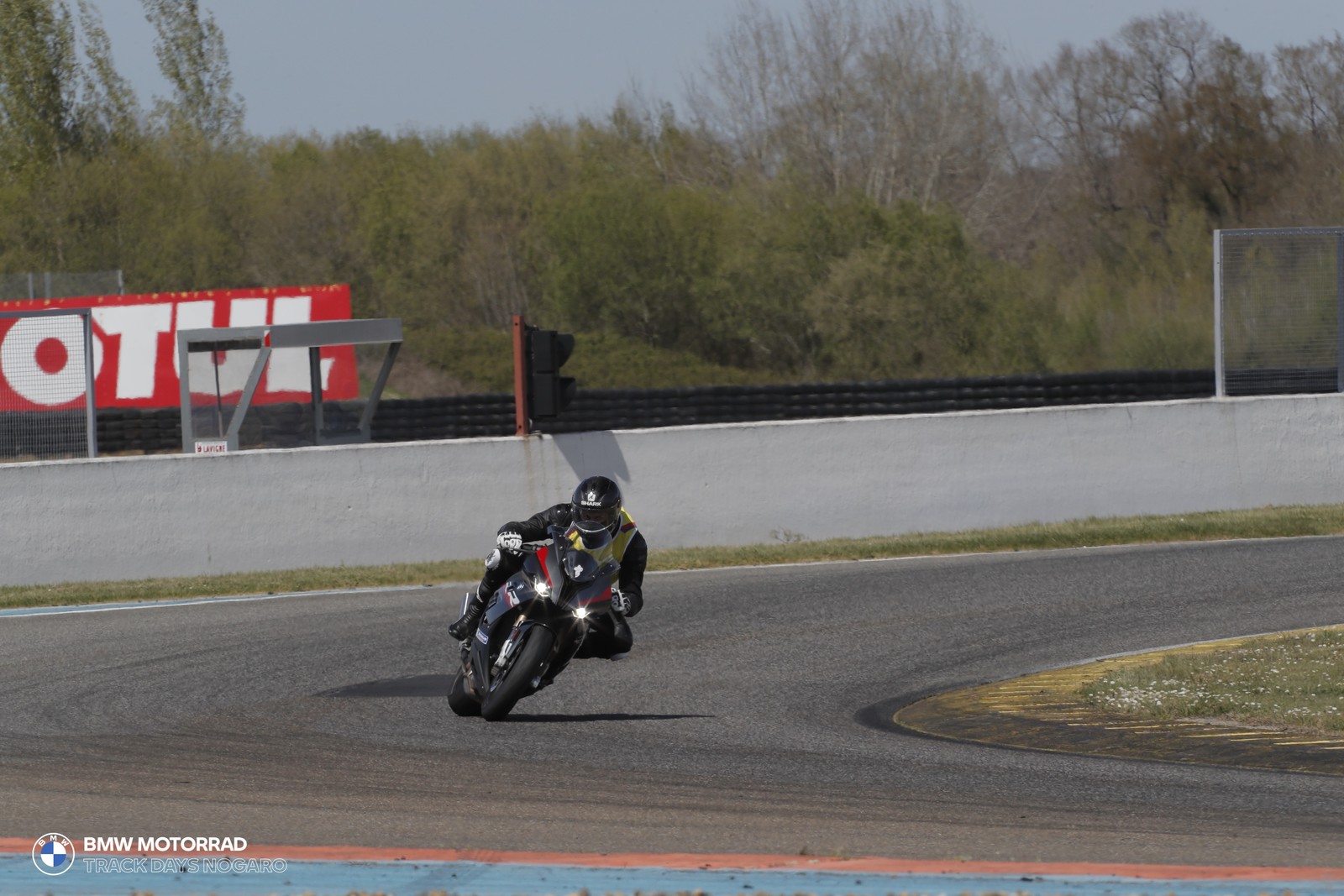 BMW Motorrad Track Days